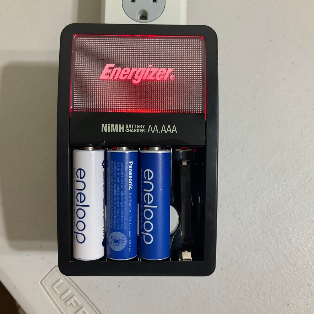 Energizer Recharge, Basic Charger for Rechargeable Batteries, 1 Count, Black